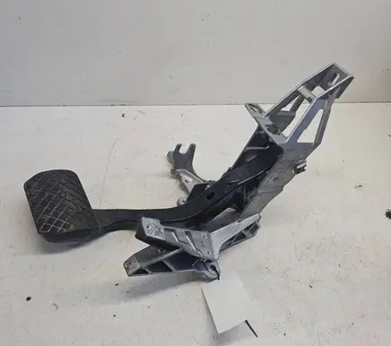 Audi A6 S6 C5 4B Brake pedal 8D1721117K