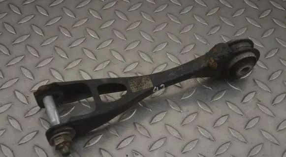 BMW i3 Rear upper control arm/wishbone