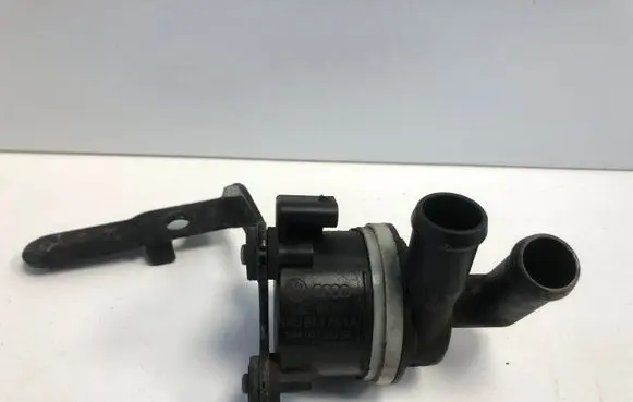 Volkswagen PASSAT B7 Electric auxiliary coolant/water pump 5N0965561A