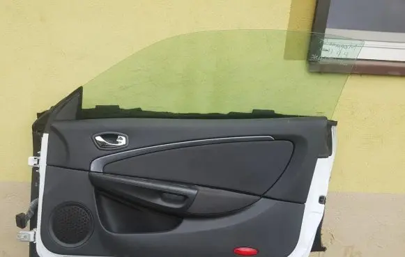 Renault Megane III Door (2 Door Coupe) 
