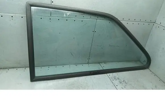Volkswagen Polo II 86C 2F Rear side window 