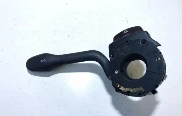 Volkswagen Golf III Indicator stalk dotsae0891