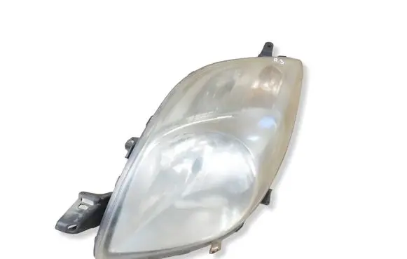 Toyota Yaris Headlight/headlamp 