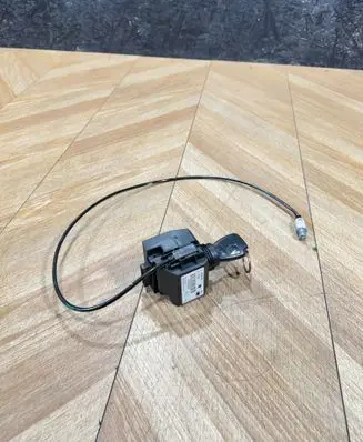 Mercedes-Benz B W245 Ignition lock 1695451908 04156921 8019734541406141