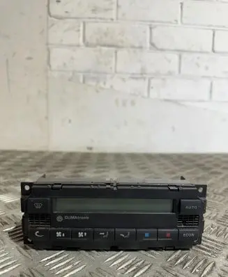 Volkswagen PASSAT B5 Climate control unit
