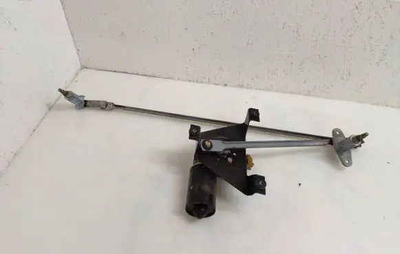 Volkswagen I LT Front wiper linkage and motor 93390453077 VWL80
