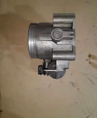Volvo XC70 Throttle valve 30650013 03W1J5