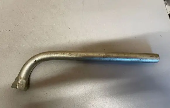 Volkswagen PASSAT B7 Wheel nut wrench 4D0012219A