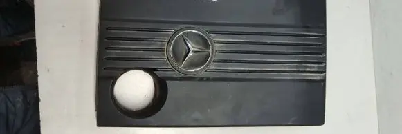 Mercedes-Benz C W204 Engine cover (trim) A2710101167