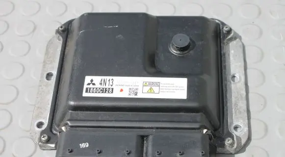 Mitsubishi ASX Engine control unit/module 1860C128