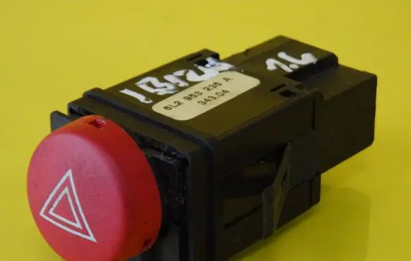 Seat Ibiza III (6L) Hazard light switch 6L2953235A
