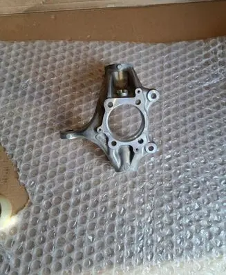 Hyundai i30 Front wheel hub spindle knuckle 