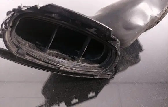 BMW 5 E39 Air intake duct part 8391195 84318391195