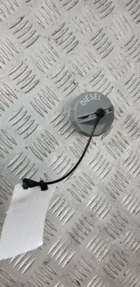 Mitsubishi L200 Fuel tank filler cap 