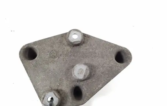 Mercedes-Benz Vito Viano W639 ABS pump bracket A9064310340