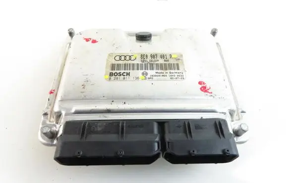 Audi A4 S4 B6 8E 8H Engine control unit/module 0281011136 8E0907401P