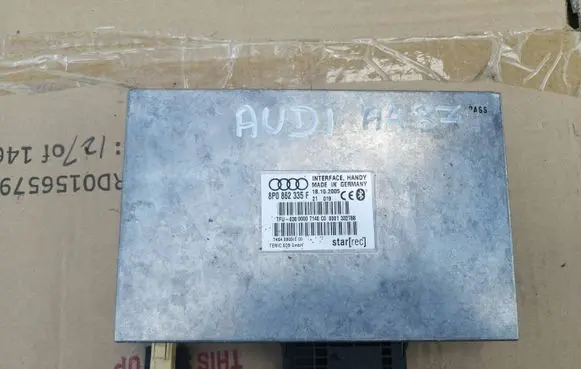 Audi A4 S4 B7 8E 8H Bluetooth control unit module 8P0862335F