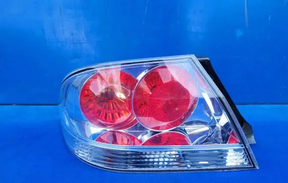 Mitsubishi Lancer Rear/tail lights P3739L