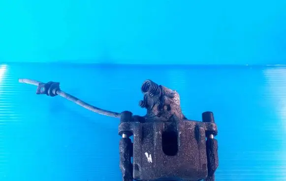 Ford Focus Front brake caliper A426X