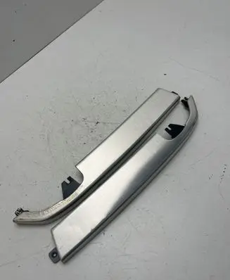 Land Rover Discovery Sport Dashboard glove box trim FK72640E72BC L550