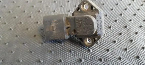 Audi A4 S4 B5 8D Air pressure sensor 0281002177 038906051