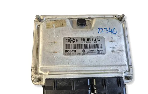 Volkswagen PASSAT B7 Engine control unit/module 038906019KE 1039S02066 0281011201