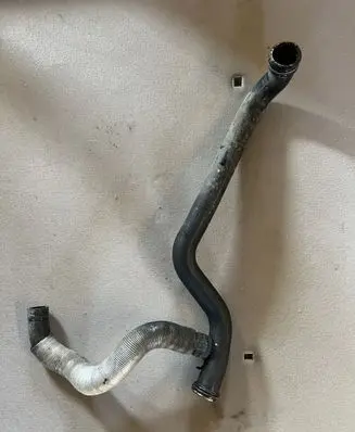 Peugeot 4007 Engine coolant pipe/hose