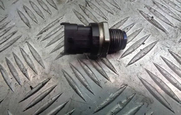 Opel Vectra C Air conditioning (A/C) pressure sensor 