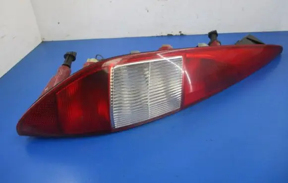 Ford Mondeo Mk III Rear/tail lights 1S71-13405-C