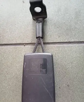 Opel Astra H Rear seatbelt buckle 13128019