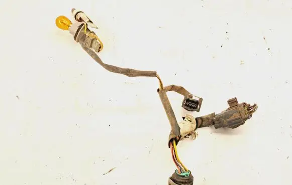 Volvo XC70 Headlight/headlamp wiring loom/harness 89033150 8659674