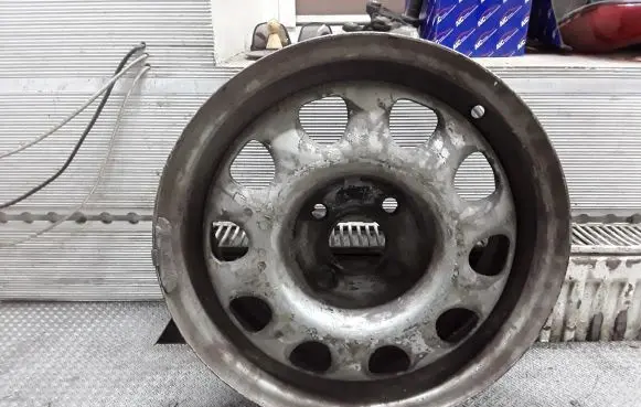Volkswagen Golf III R14 steel rim 1H0601025P