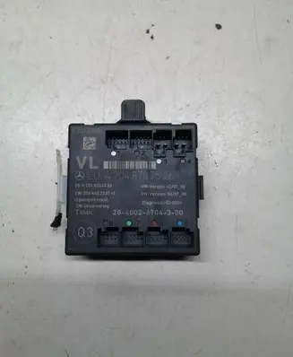 Mercedes-Benz C W204 Door control unit/module A2048707526 2044422332 A2048200326
