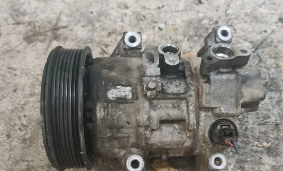 Toyota Corolla Verso AR10 Air conditioning (A/C) compressor (pump)