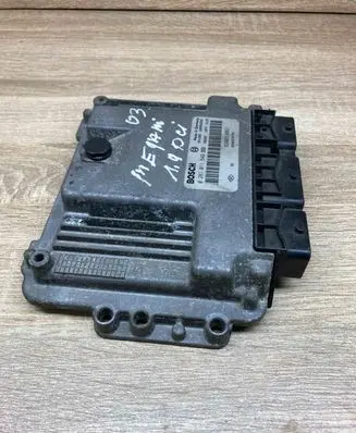 Renault Scenic III - Grand scenic III Engine control unit/module ECU 8200310863 0281011549