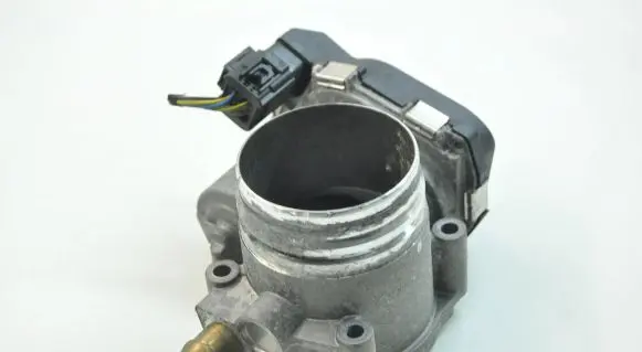 BMW Z4 E89 Throttle valve 7588625