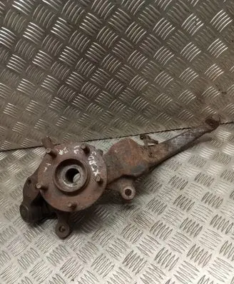 Mazda Xedos 9 Front wheel hub