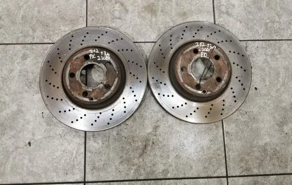 Mercedes-Benz E W212 Front brake disc