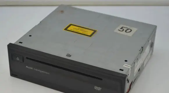 Audi A6 S6 C6 4F Navigation unit CD/DVD player 4E0919887M 4E0910888E