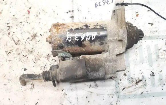 Volkswagen Golf V Starter motor
