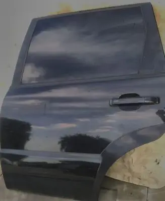 SsangYong Rexton Rear door