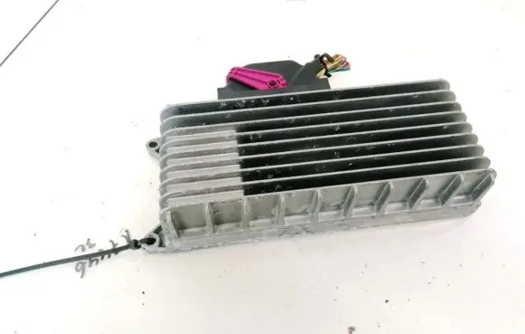 Audi A5 8T 8F Sound amplifier 8T0035223J 081207
