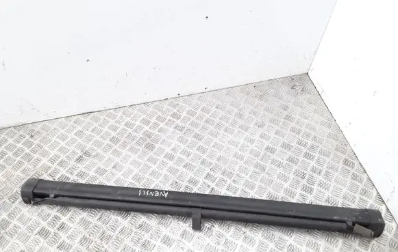 Toyota Avensis T250 Trunk separation 