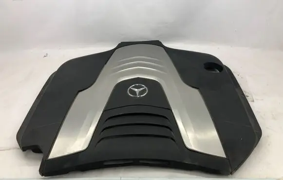 Mercedes-Benz E W213 Engine cover (trim) A6420108309