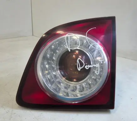 Volkswagen Golf Plus Tailgate rear/tail lights 5M0945094