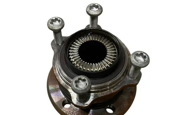 BMW X7 G07 Rear wheel ball bearing 6895673 31206895673