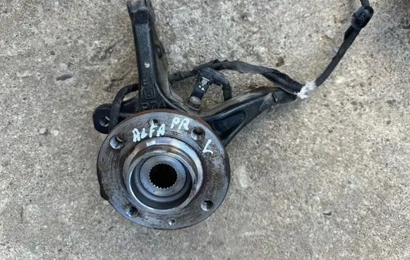 Alfa Romeo Junior Front wheel hub P74