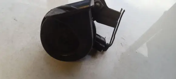 Nissan Note (E11) Horn signal e9703881157