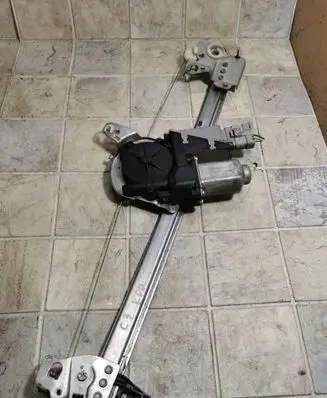 Citroen C3 Pluriel Front door window regulator with motor 963912 400619H