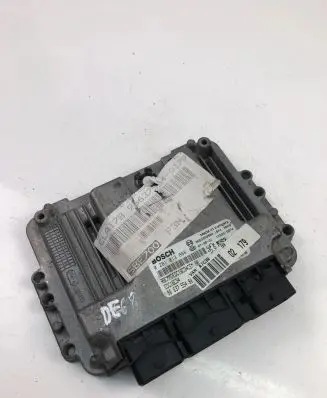 Citroen C4 I Engine control unit/module 9663755480